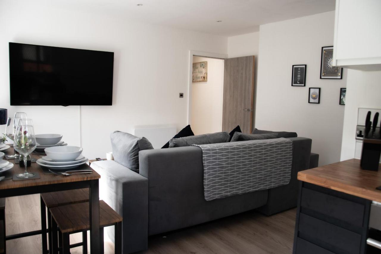 Bv Apt 2 Bedroom At Holmfirth Perfect Views Huddersfield Esterno foto