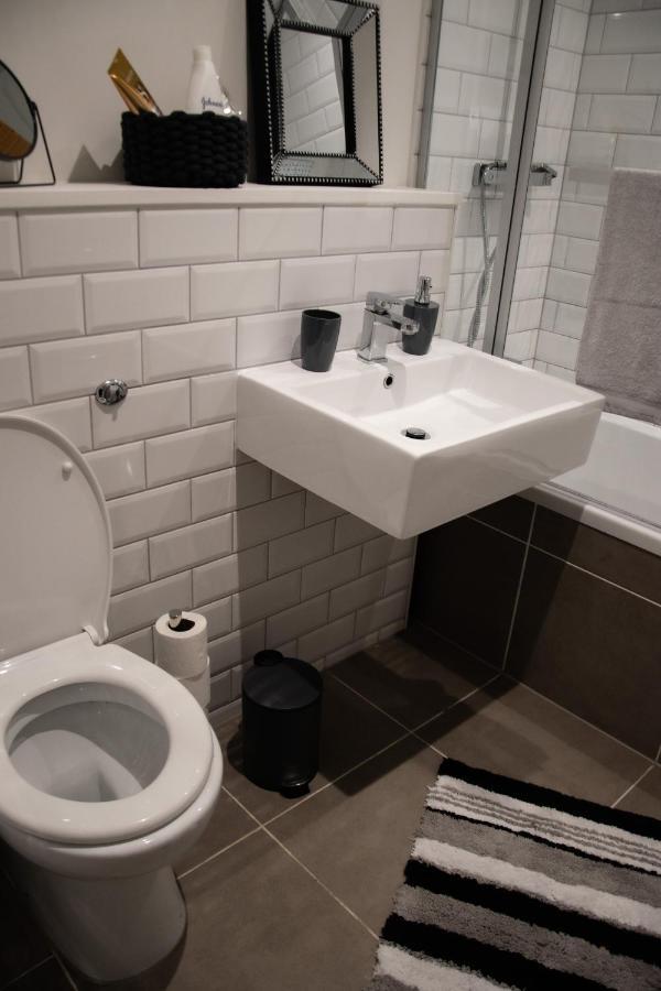Bv Apt 2 Bedroom At Holmfirth Perfect Views Huddersfield Esterno foto